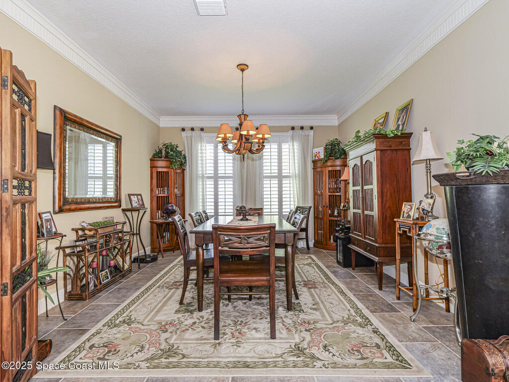 5837 Pine Ridge Circle, Vero Beach, FL 32967
