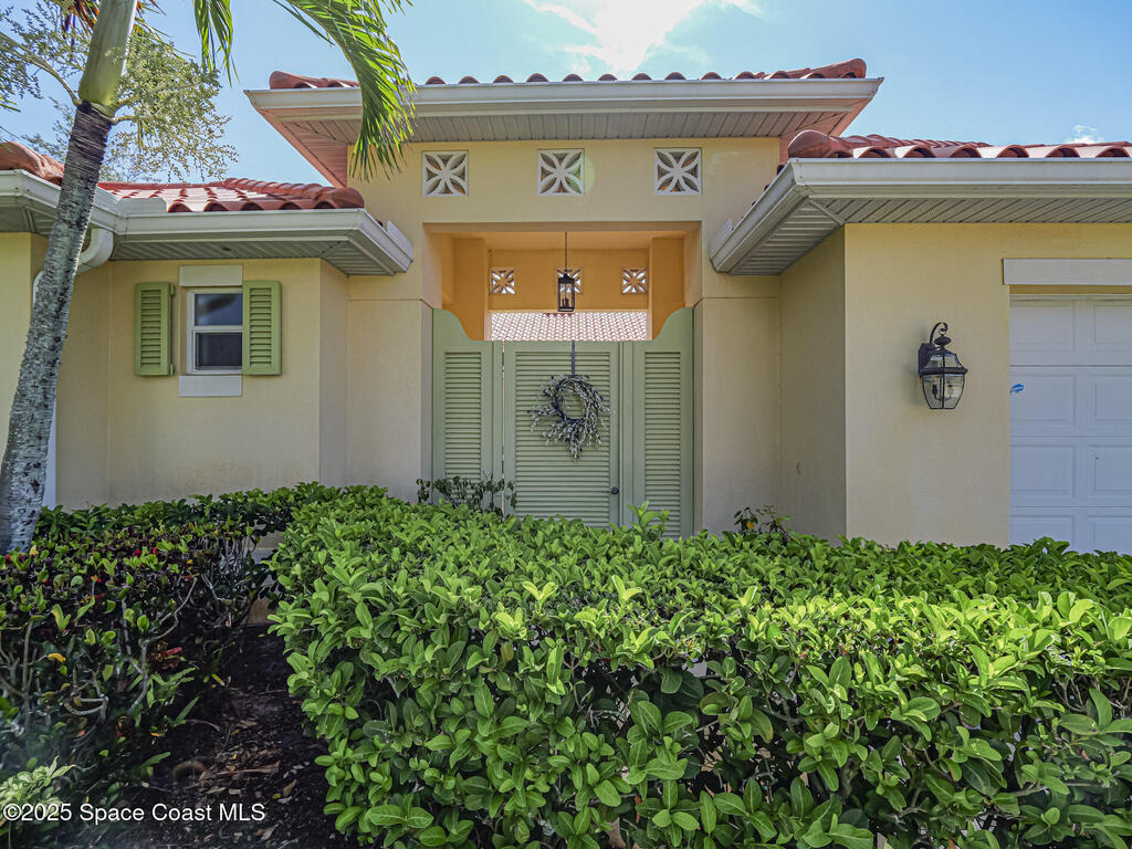 5837 Pine Ridge Circle, Vero Beach, FL 32967