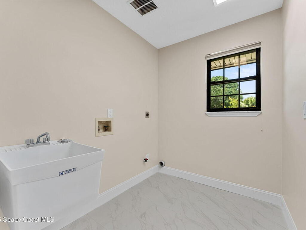 4196 Sparrow Hawk Road, Melbourne, FL 32934