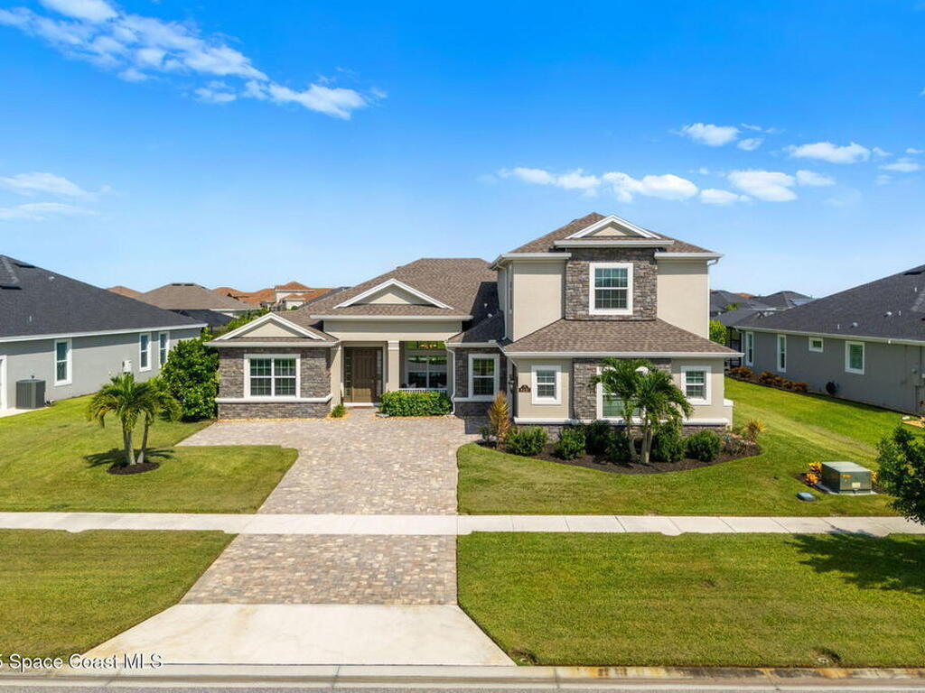 8431 Paragrass Avenue, Viera, FL 32940