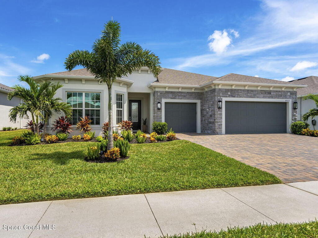 8919 Shoreline Avenue, Melbourne, FL 32940