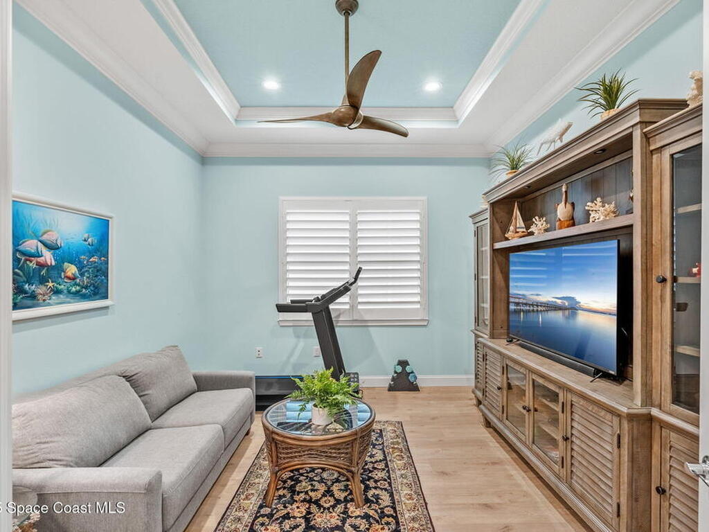 8919 Shoreline Avenue, Melbourne, FL 32940