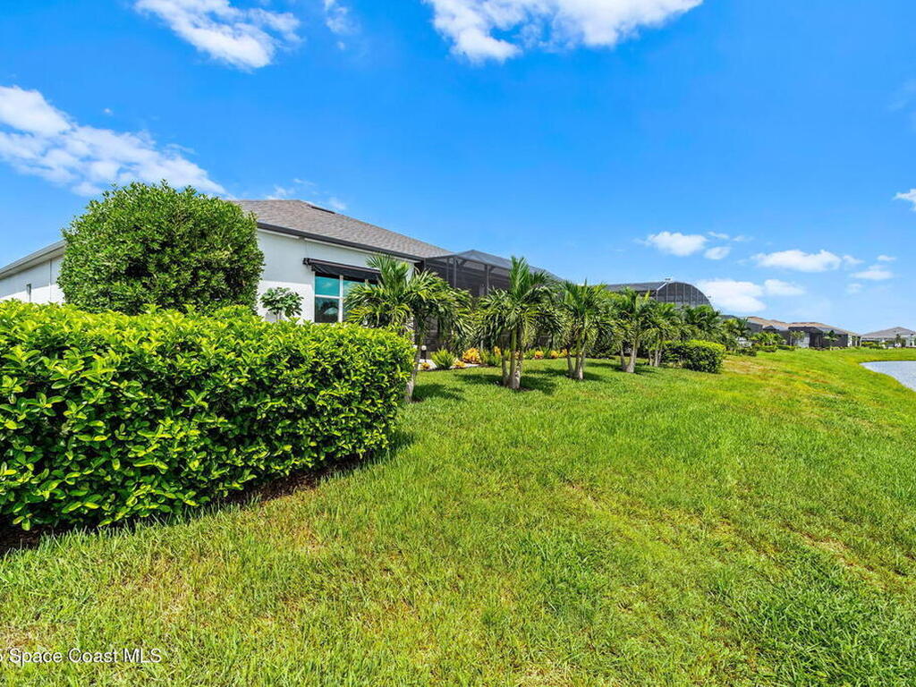 8919 Shoreline Avenue, Melbourne, FL 32940