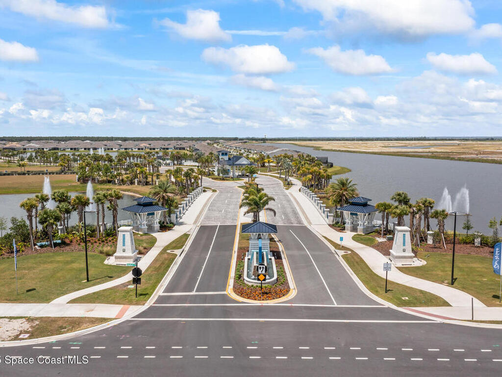 8919 Shoreline Avenue, Melbourne, FL 32940