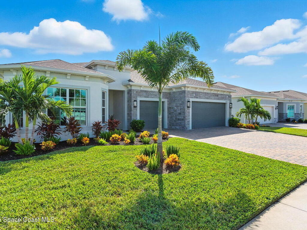 8919 Shoreline Avenue, Melbourne, FL 32940