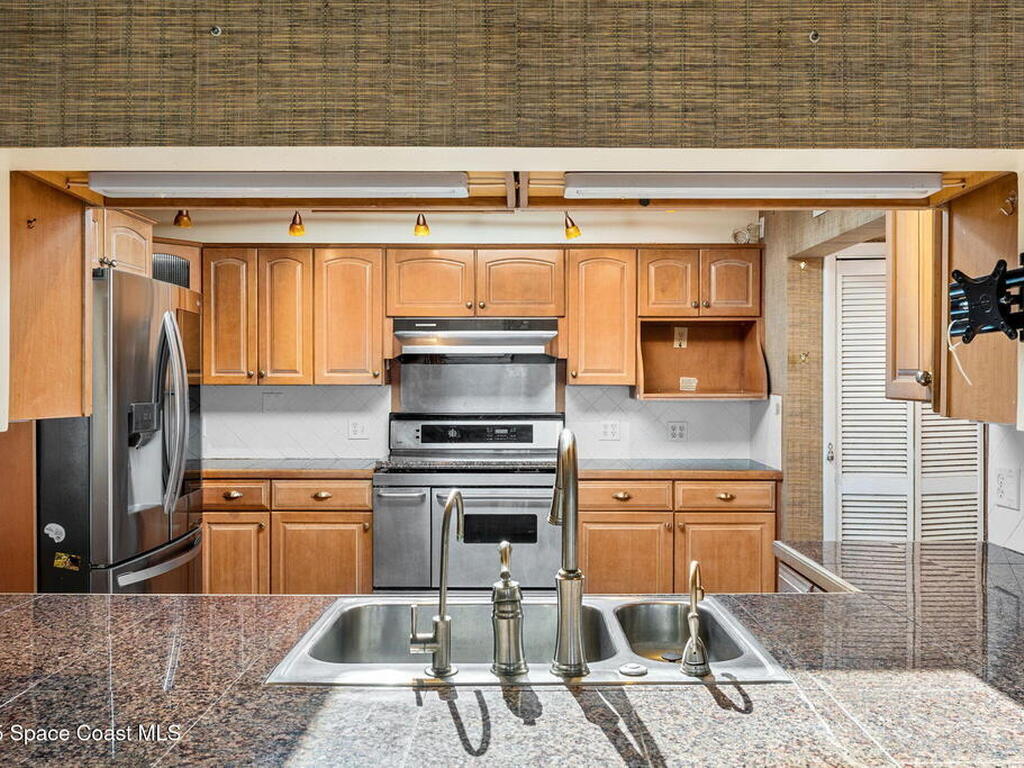 1775 E Riviera Drive, Merritt Island, FL 32952