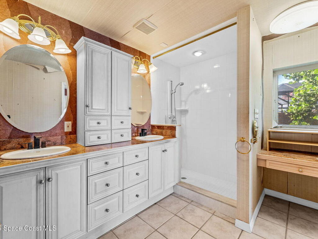 1775 E Riviera Drive, Merritt Island, FL 32952