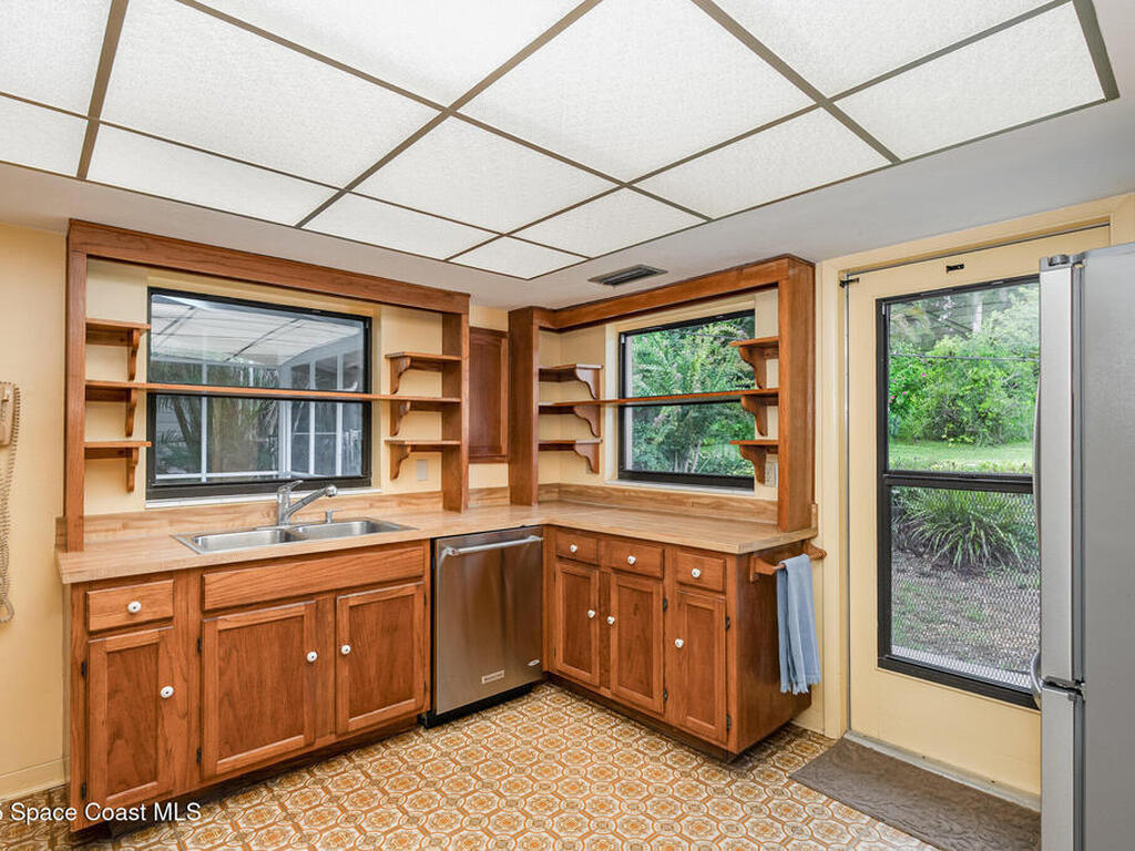 717 Indian River Drive, Cocoa, FL 32922