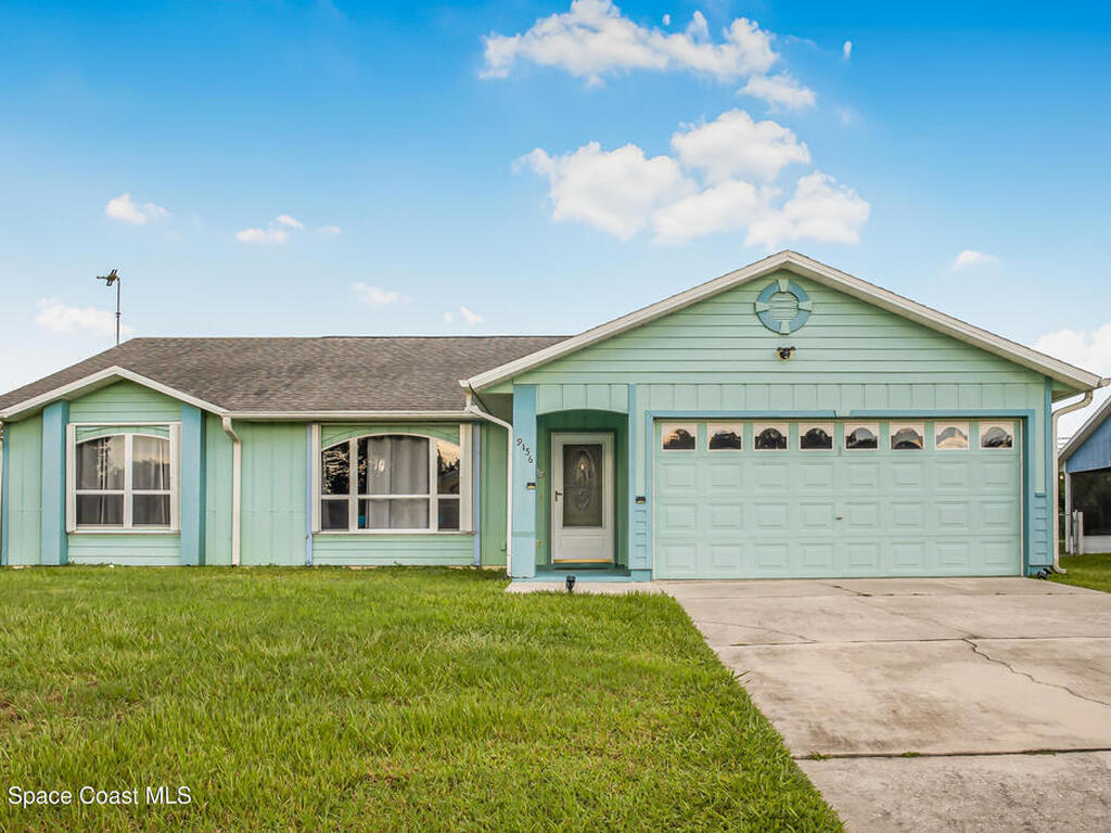 9156 101st Avenue, Vero Beach, FL 32967