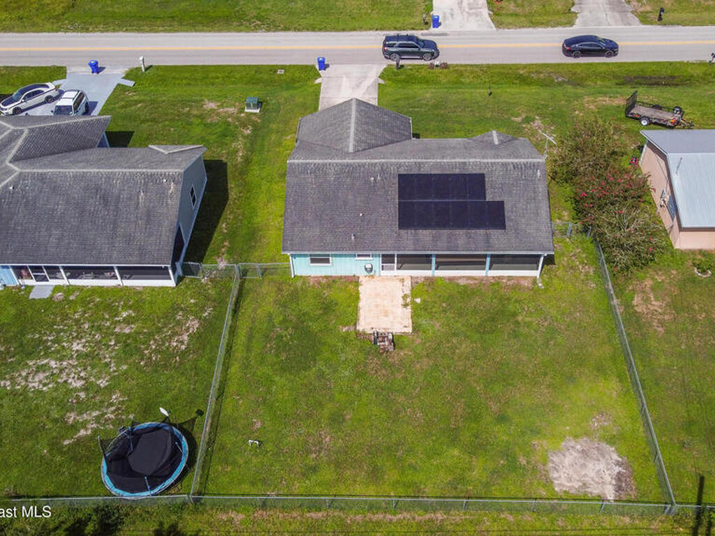 9156 101st Avenue, Vero Beach, FL 32967