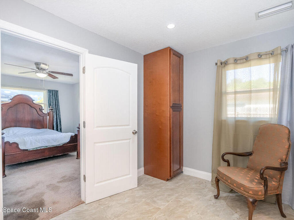 455 Riverside Avenue, Merritt Island, FL 32953