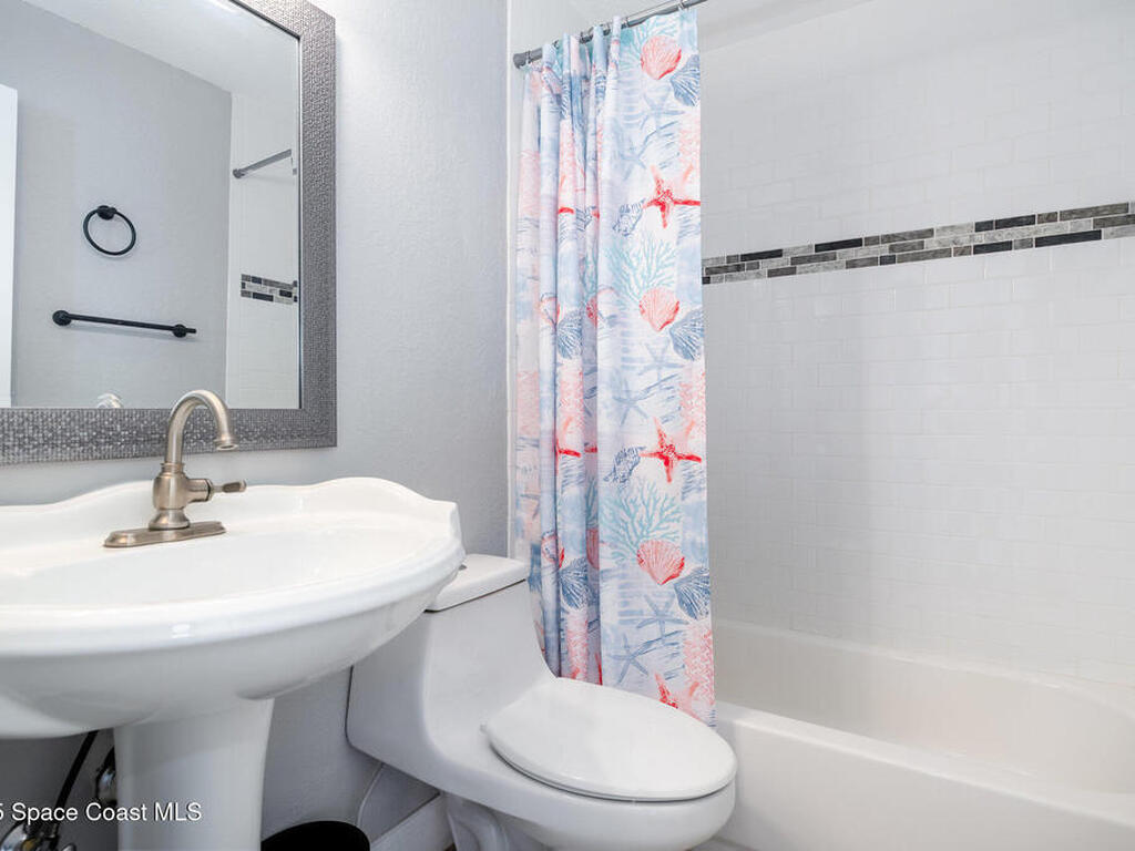 455 Riverside Avenue, Merritt Island, FL 32953