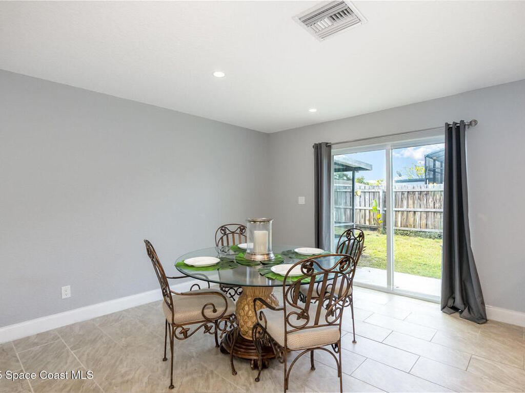 455 Riverside Avenue, Merritt Island, FL 32953