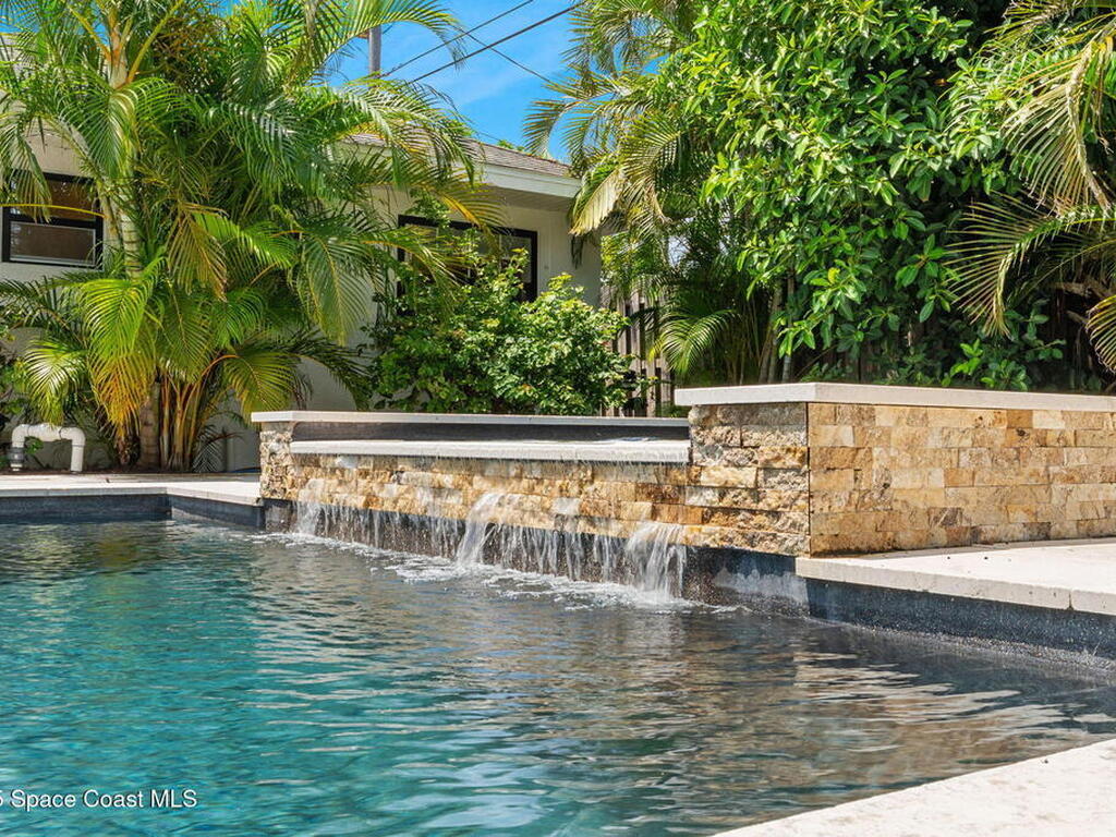 212 1st Avenue, Indialantic, FL 32903