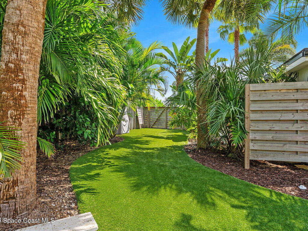 212 1st Avenue, Indialantic, FL 32903