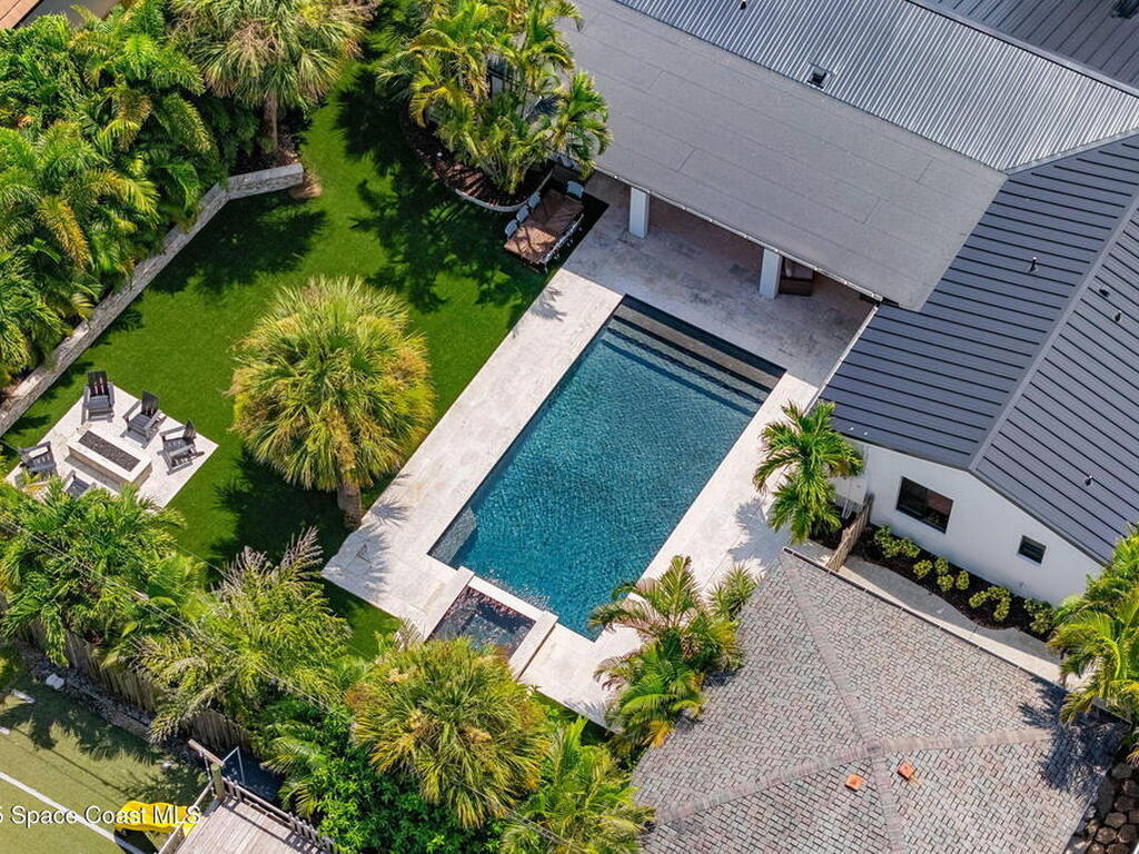 212 1st Avenue, Indialantic, FL 32903