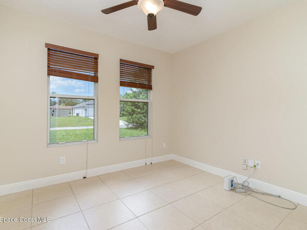 9276 107th Avenue, Vero Beach, FL 32967
