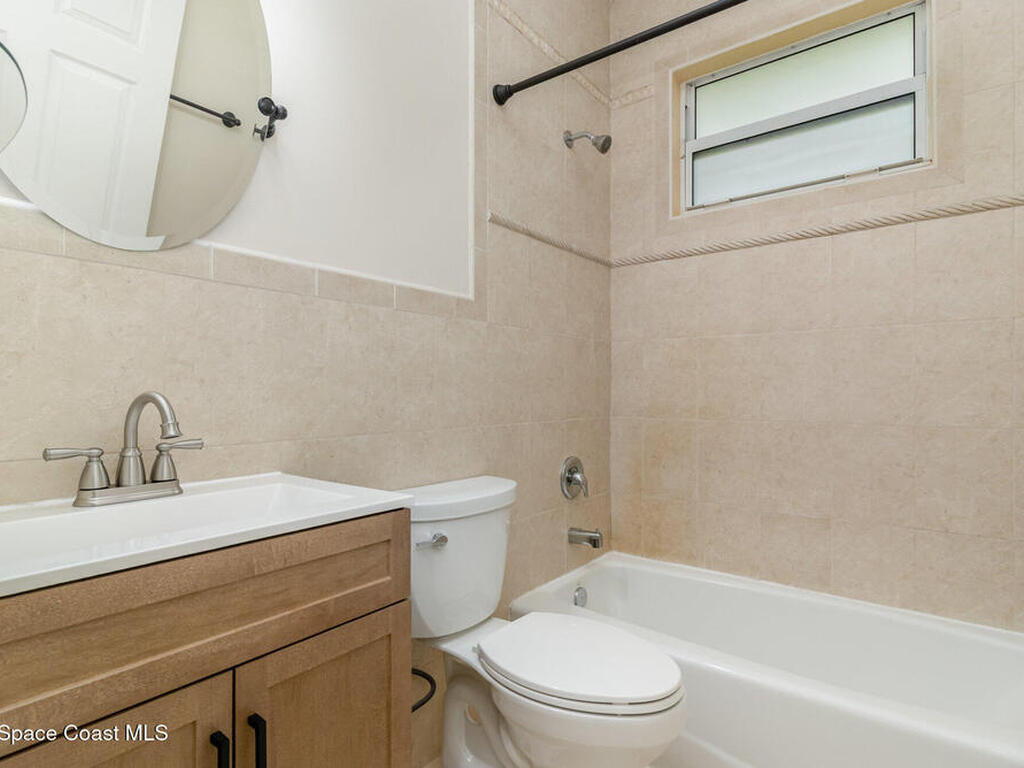 9276 107th Avenue, Vero Beach, FL 32967