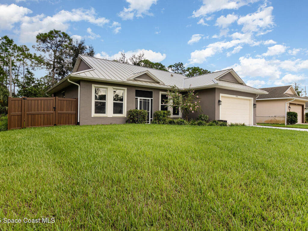9276 107th Avenue, Vero Beach, FL 32967