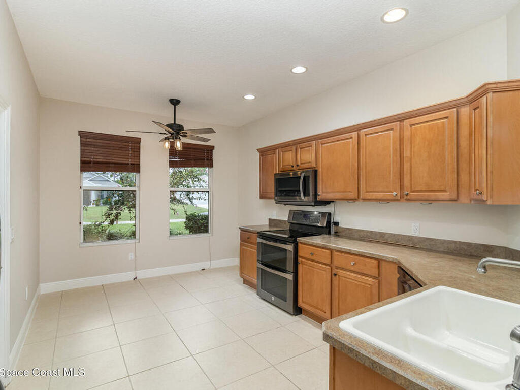 9276 107th Avenue, Vero Beach, FL 32967