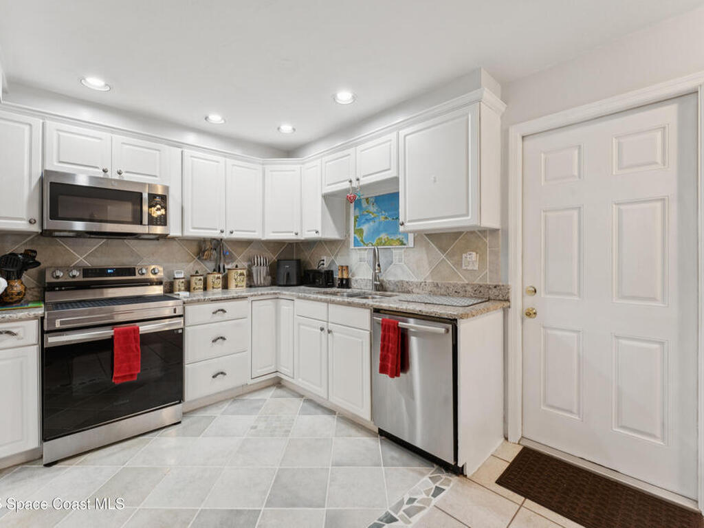 3274 Sea Oats Circle, Melbourne Beach, FL 32951