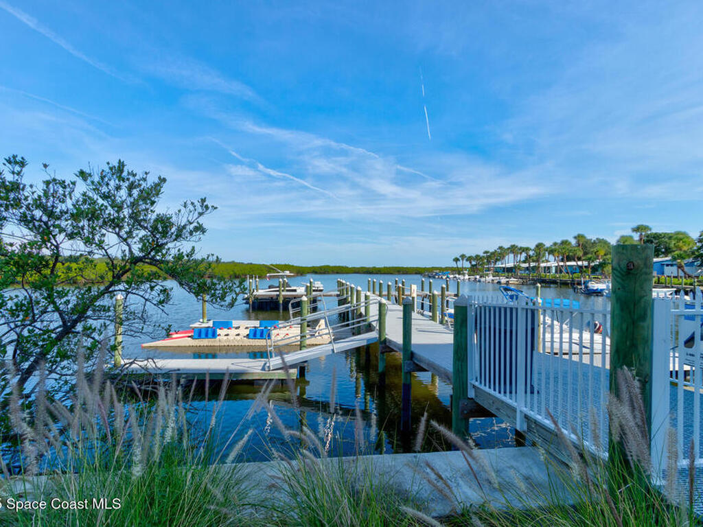 4 Riverwalk Drive, New Smyrna Beach, FL 32169