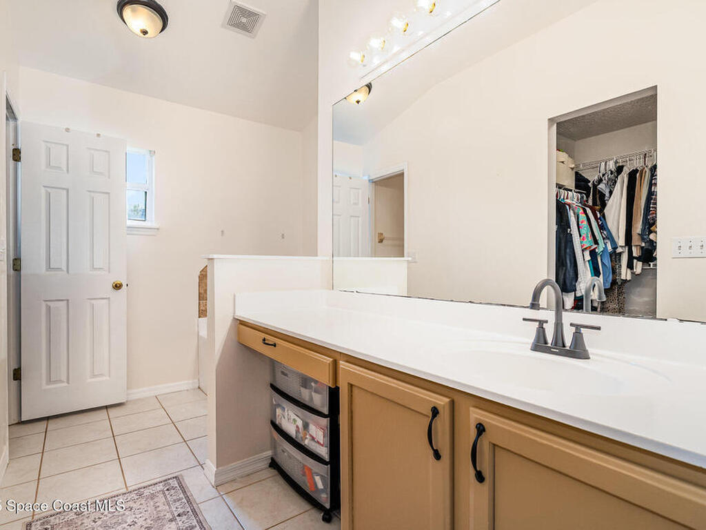 2279 Myla Lane, Melbourne, FL 32935