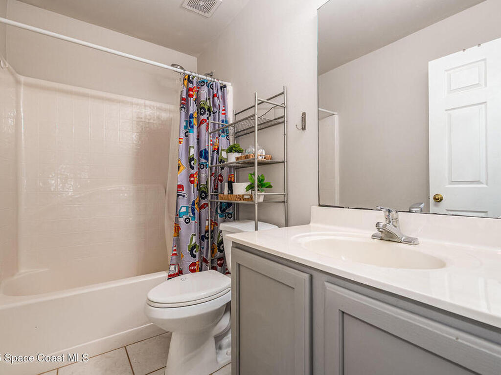 2279 Myla Lane, Melbourne, FL 32935