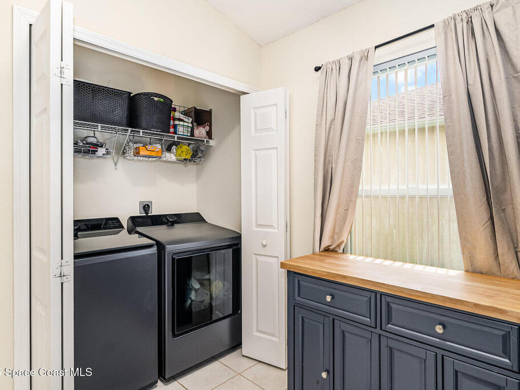 2279 Myla Lane, Melbourne, FL 32935