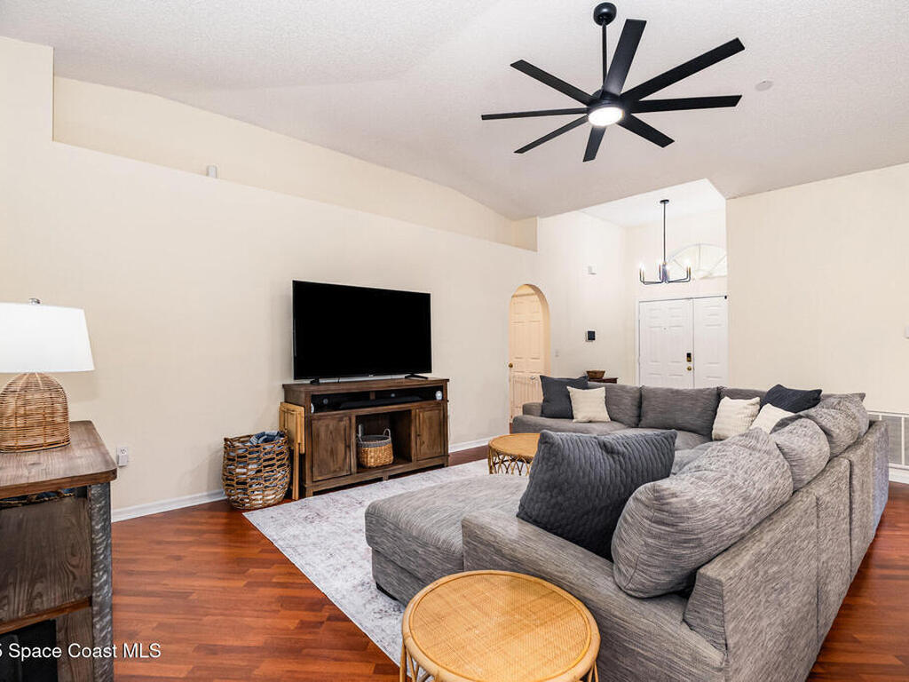 2279 Myla Lane, Melbourne, FL 32935