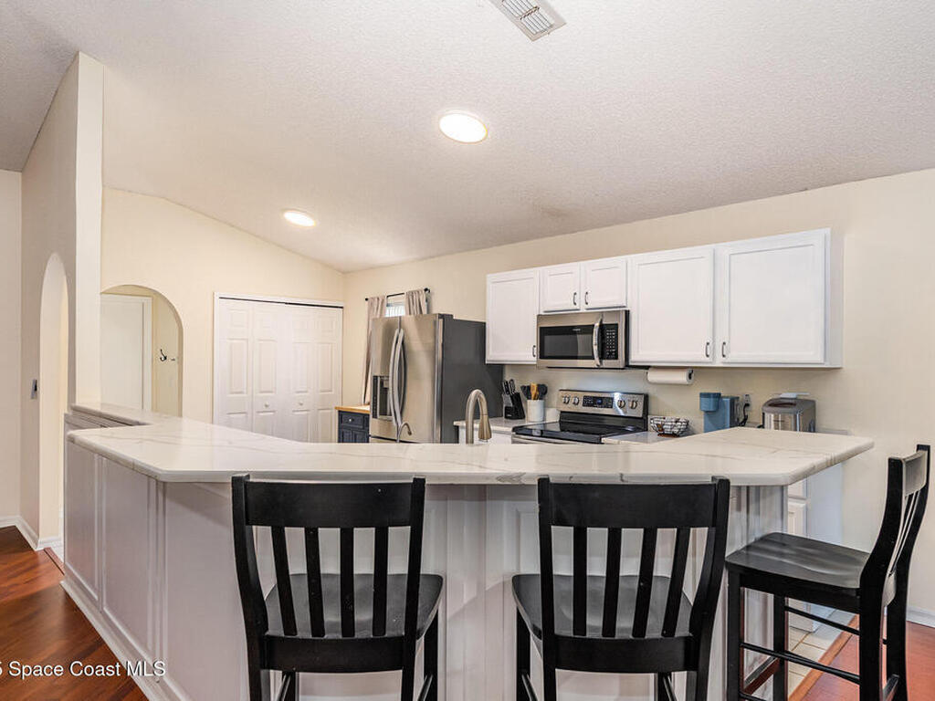 2279 Myla Lane, Melbourne, FL 32935