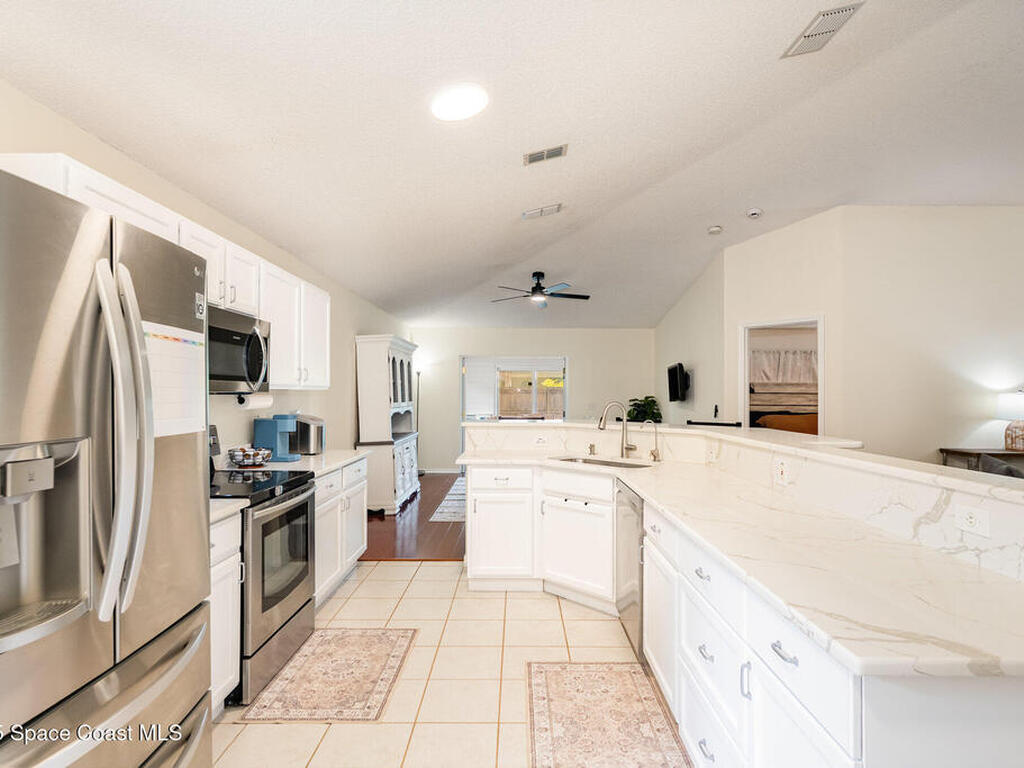 2279 Myla Lane, Melbourne, FL 32935