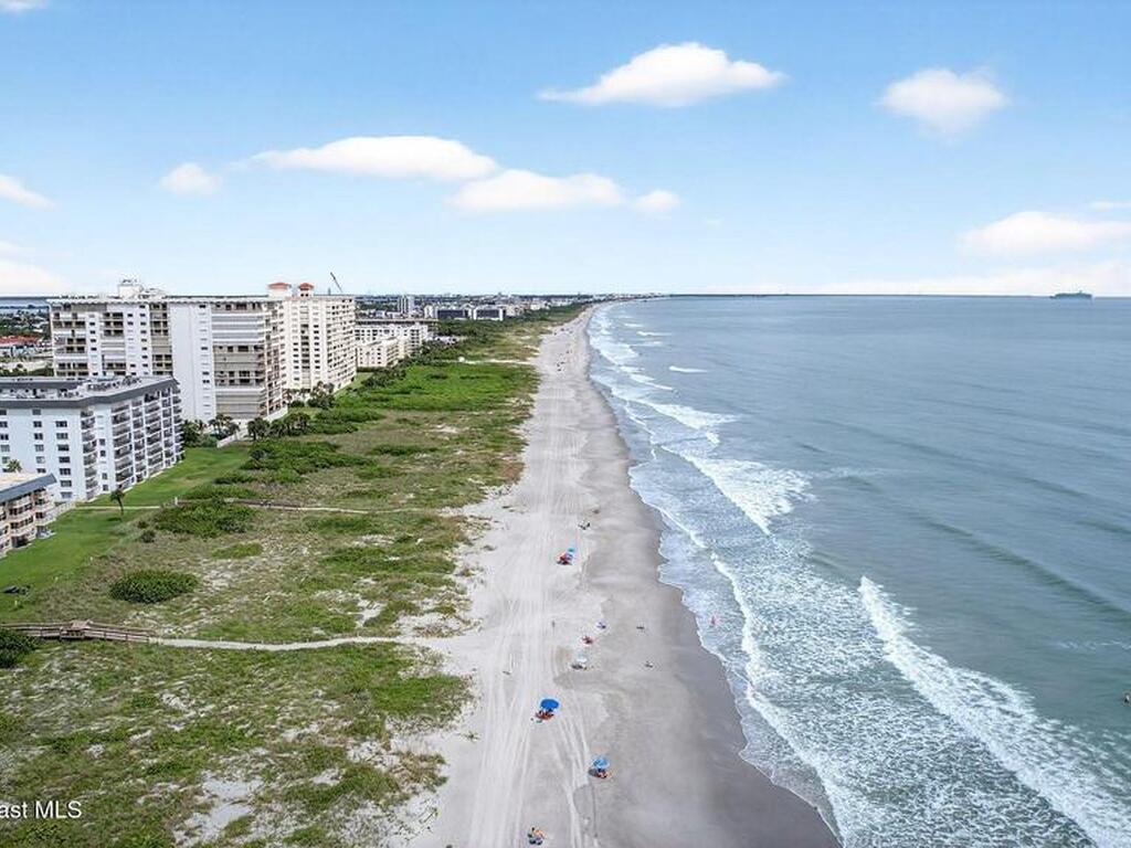 383 N Atlantic Avenue, Cocoa Beach, FL 32931