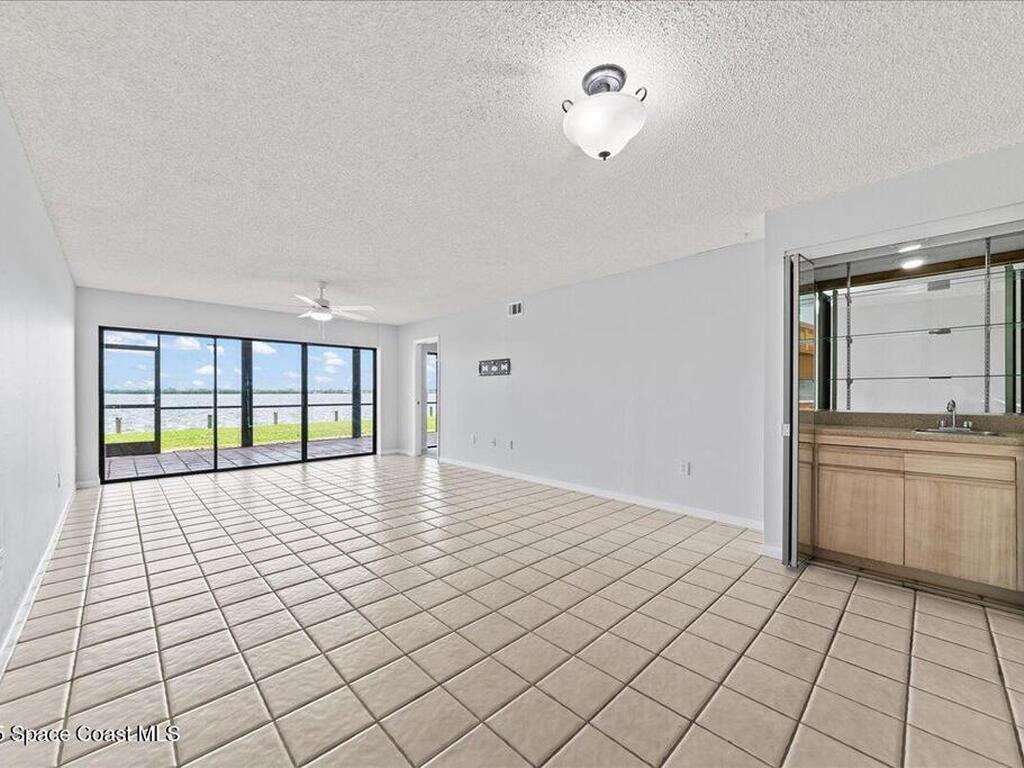 250 S Sykes Creek Parkway, Merritt Island, FL 32952