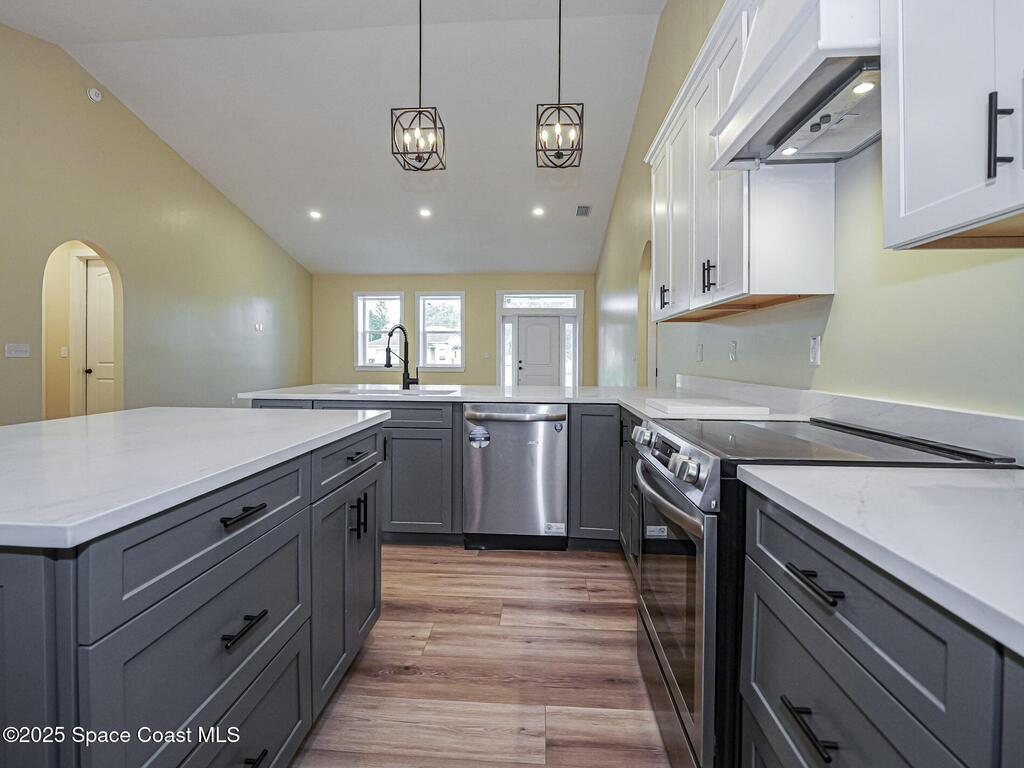 7780 92nd Avenue, Vero Beach, FL 32967