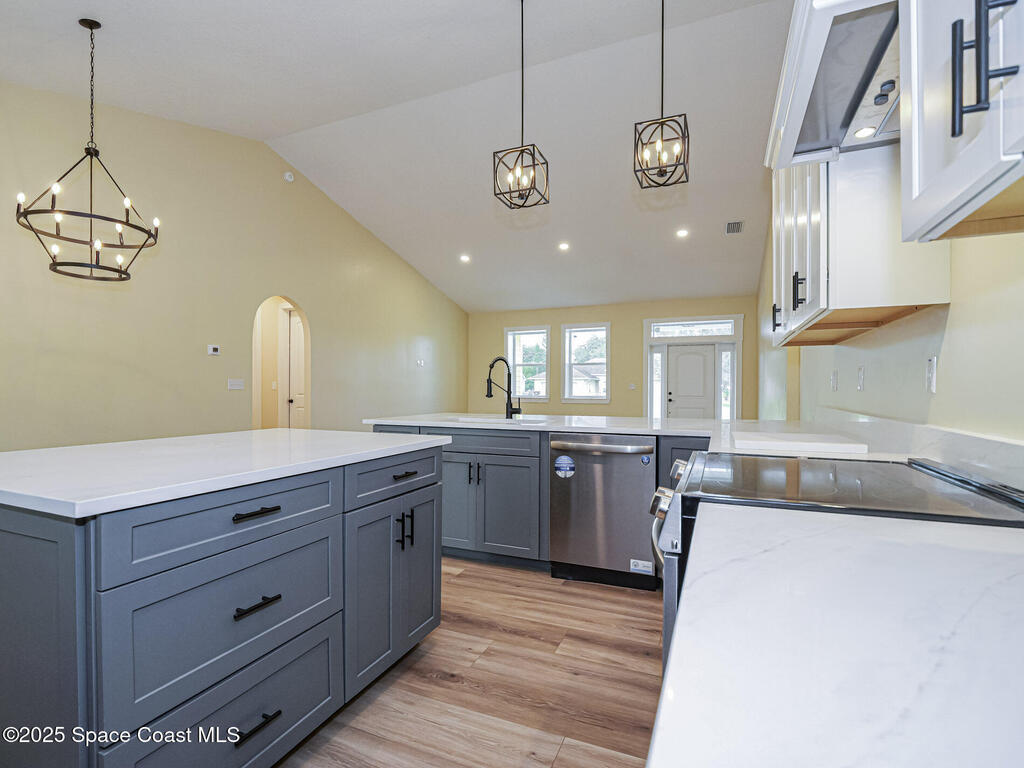 7780 92nd Avenue, Vero Beach, FL 32967