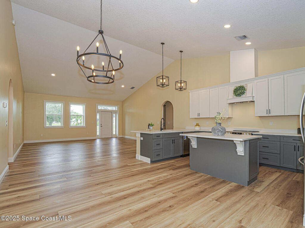 7780 92nd Avenue, Vero Beach, FL 32967