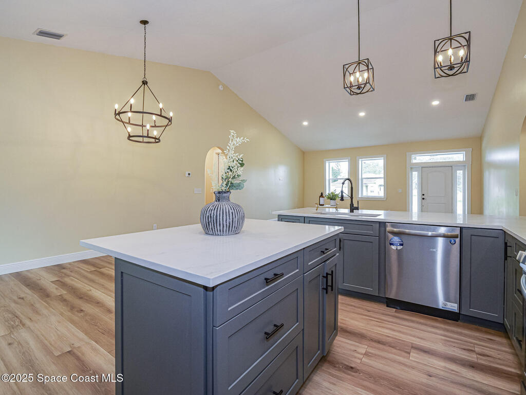 7780 92nd Avenue, Vero Beach, FL 32967