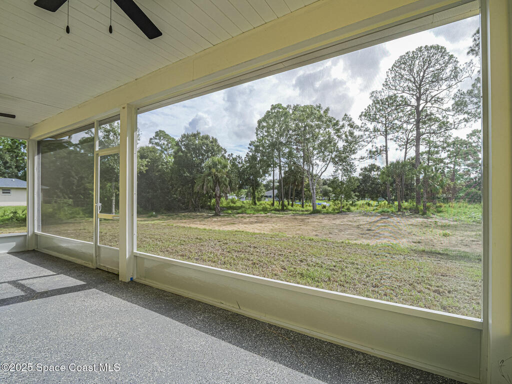 7780 92nd Avenue, Vero Beach, FL 32967
