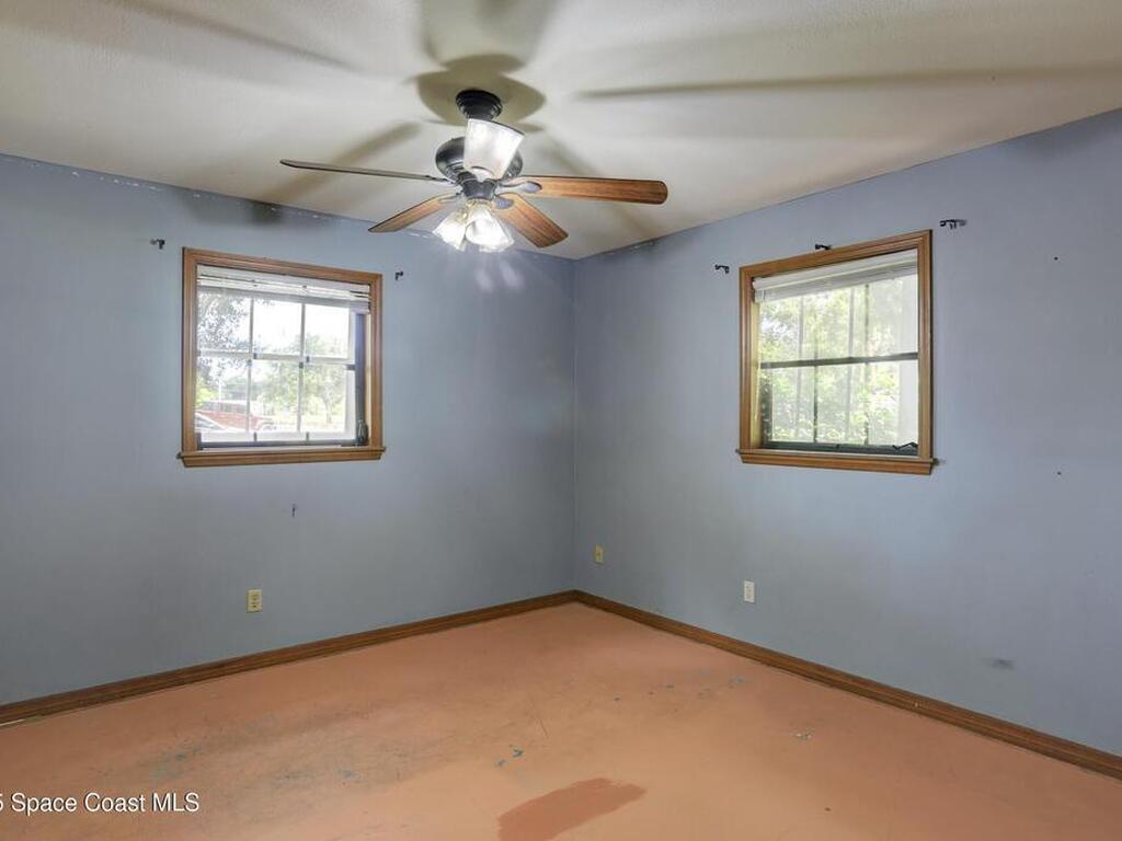 8211 93rd Avenue, Vero Beach, FL 32967
