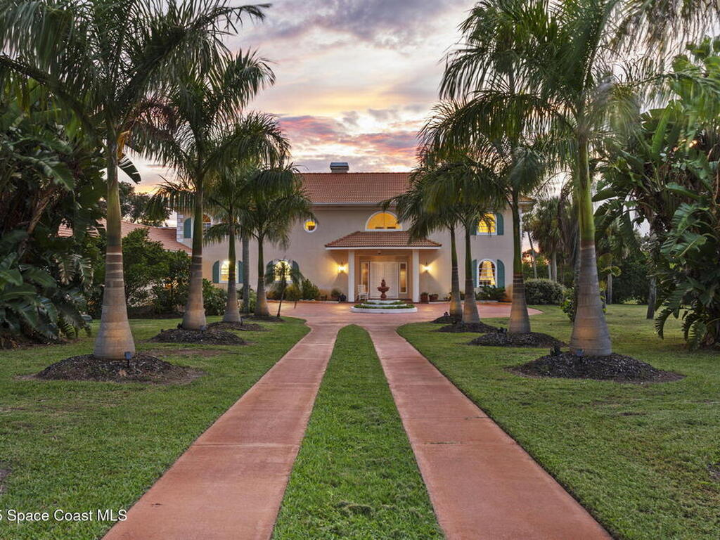 6007 N Tropical Trail, Merritt Island, FL 32953