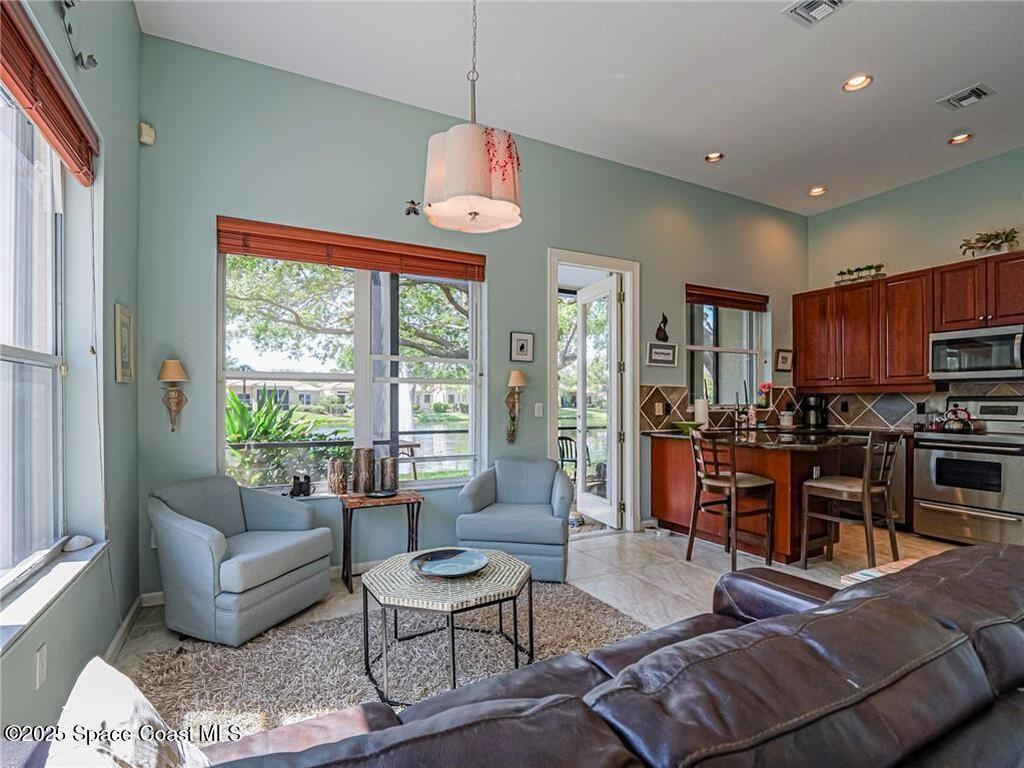 9325 E Maiden Court, Vero Beach, FL 32963