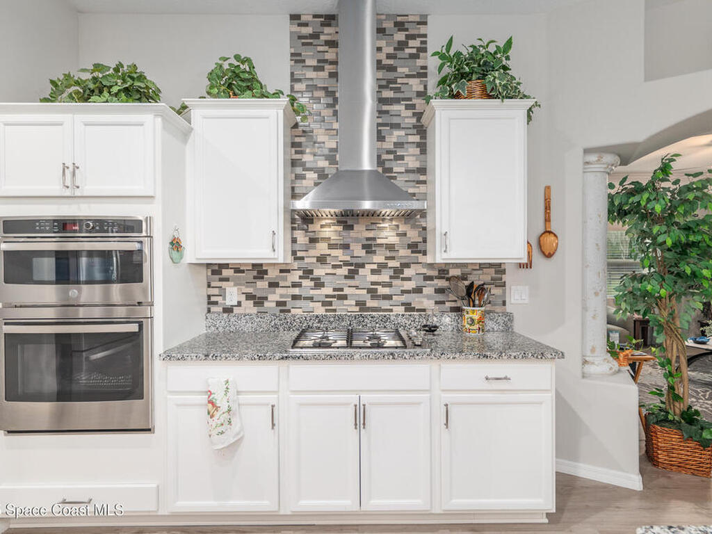 5450 NE 61st Avenue Road, Silver Springs, FL 34488