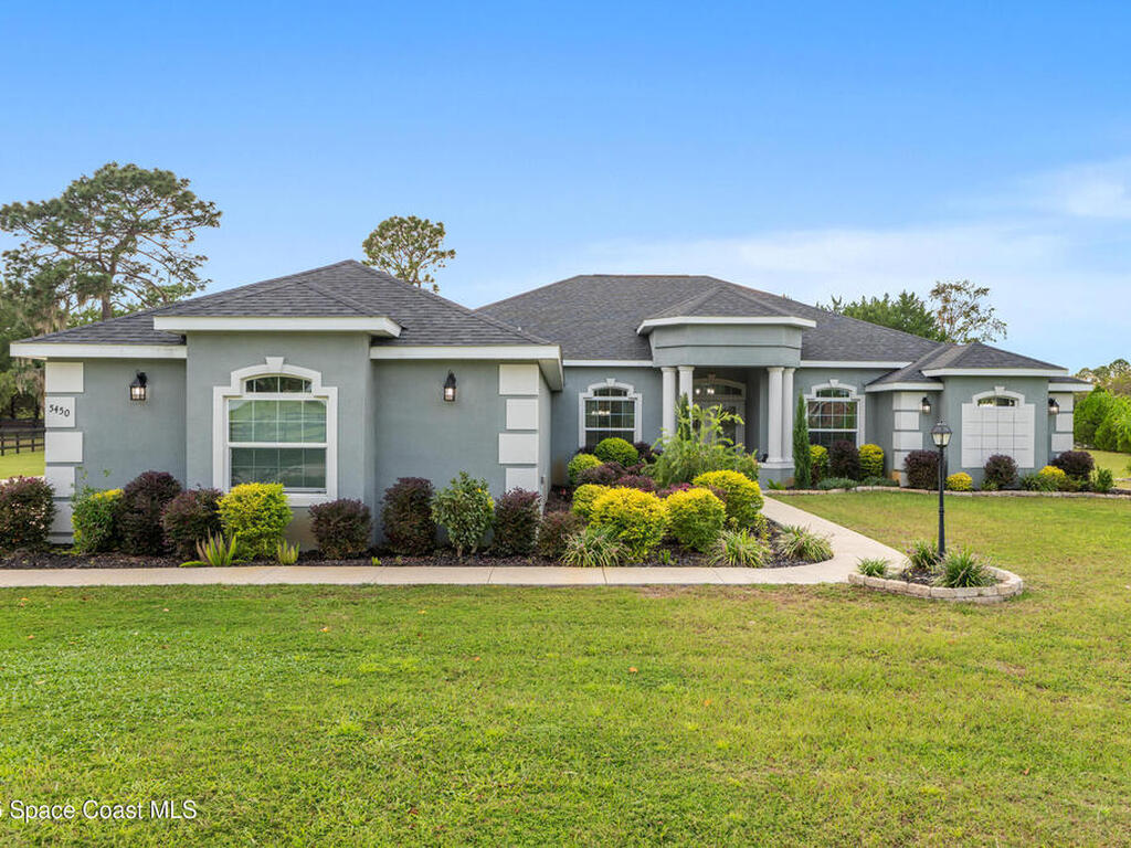 5450 NE 61st Avenue Road, Silver Springs, FL 34488