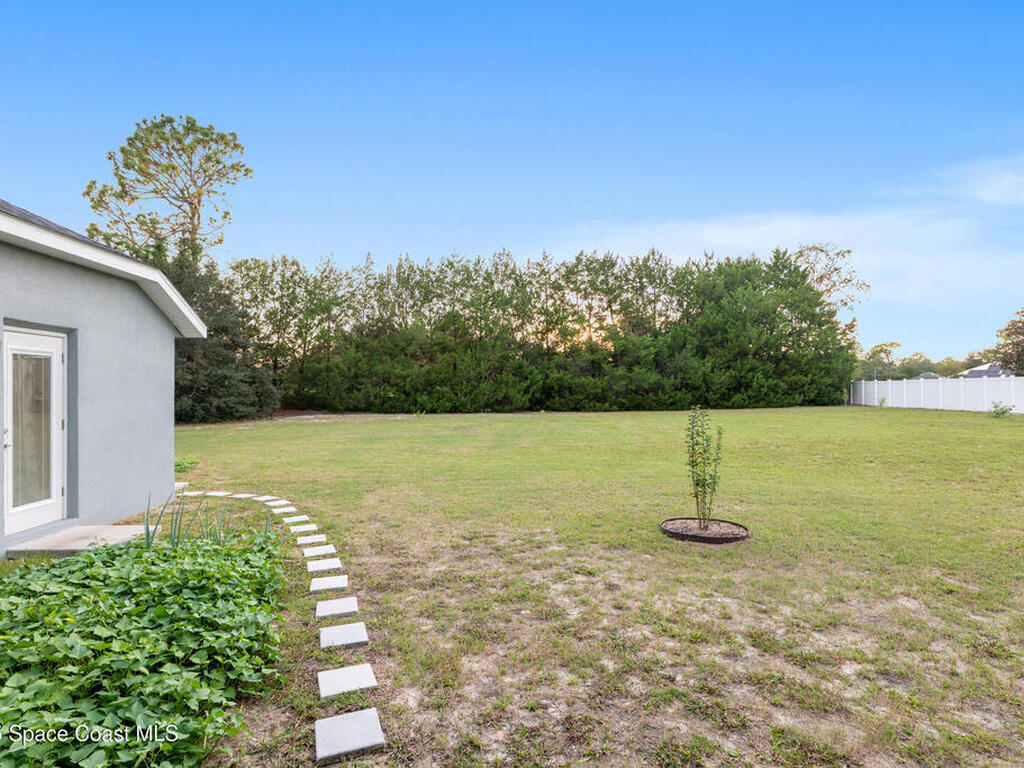 5450 NE 61st Avenue Road, Silver Springs, FL 34488