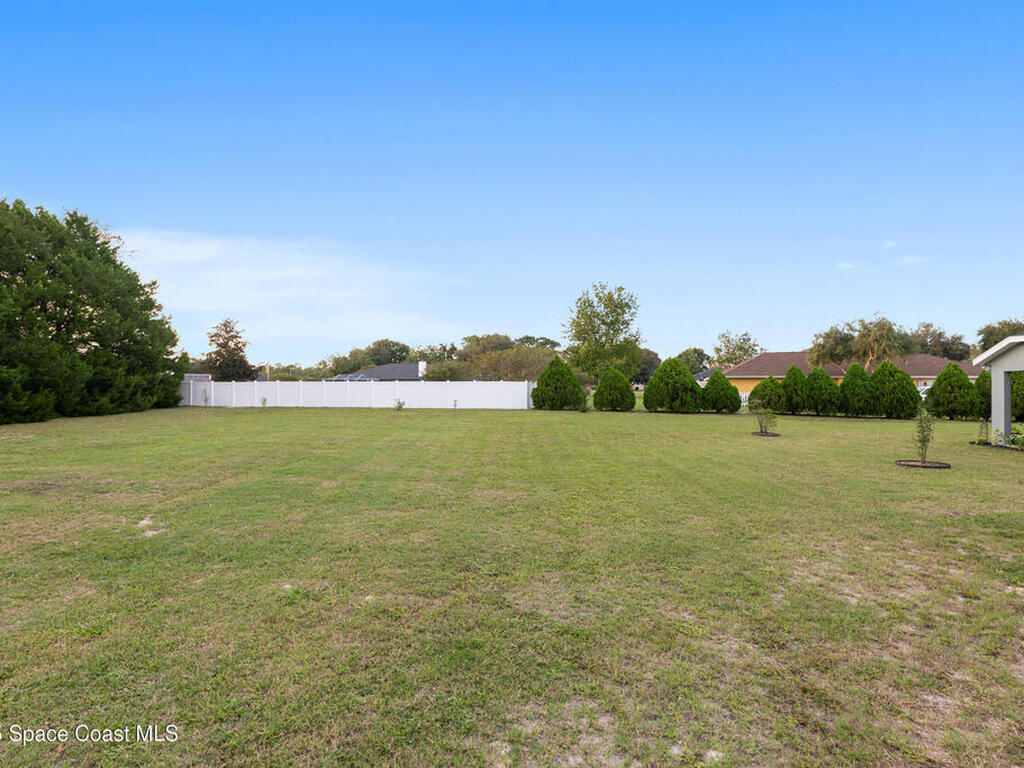 5450 NE 61st Avenue Road, Silver Springs, FL 34488