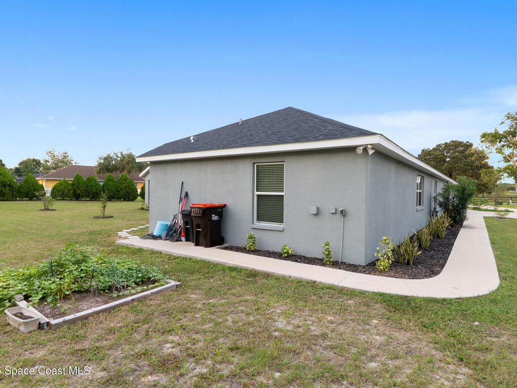5450 NE 61st Avenue Road, Silver Springs, FL 34488
