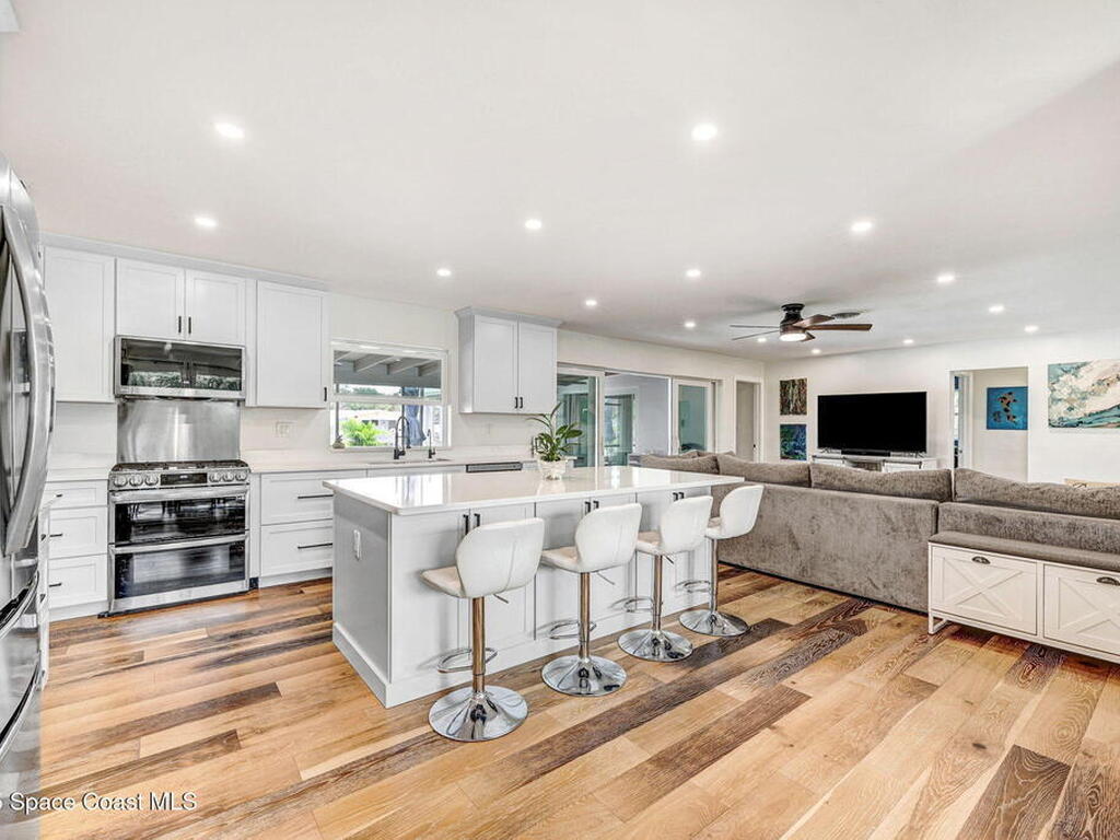 437 N Neptune Drive, Satellite Beach, FL 32937