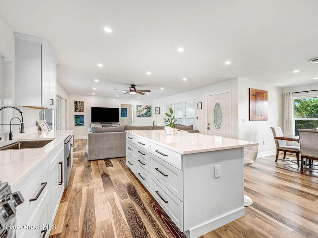 437 N Neptune Drive, Satellite Beach, FL 32937