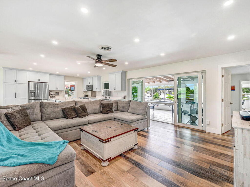 437 N Neptune Drive, Satellite Beach, FL 32937